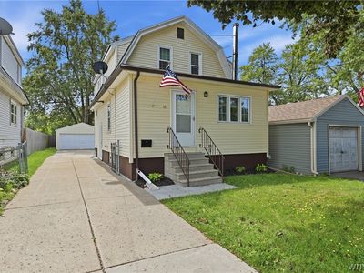 15 Southcrest Ave