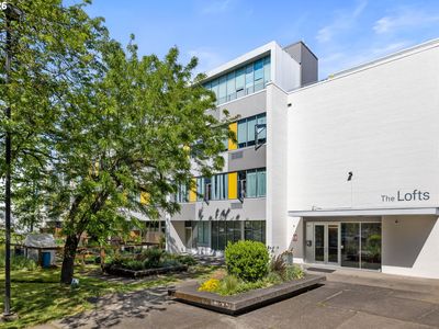 900 NE 81st Ave Unit 207