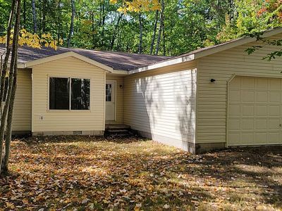 Property at 11427 W Hunting Horn Dr, Roscommon, MI