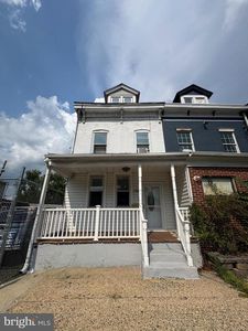 150 S Olden Ave