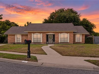 5209 Moultrie Dr