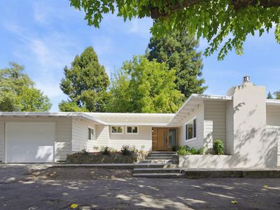 4020 Canyon Dr