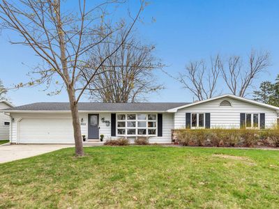 3025 Lawndale Dr