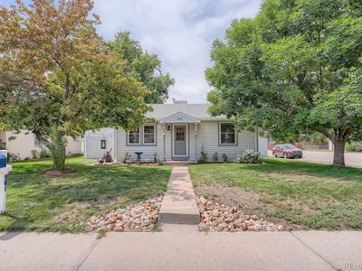 901 S Locust Street
