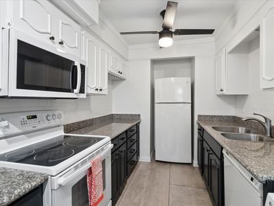 7806 Royal Ln APT 224
