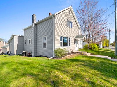 210 N Oakland Ave