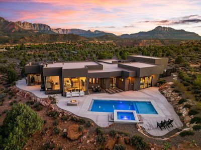 2493 Navajo Cir