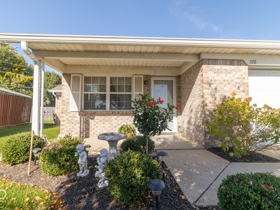 1176 E Apple Lake Dr