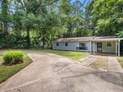 1915 Karen Ln