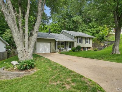 2115 Ayrshire Ct