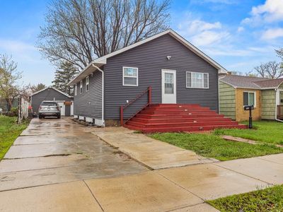 905 W Main St