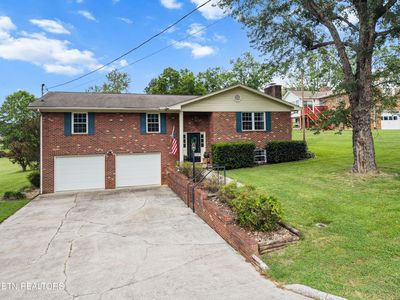 223 Candora Rd