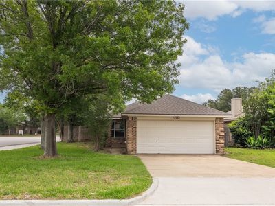 826 Azalea Ct