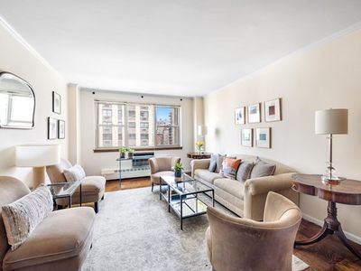 340 E 80th St APT 7E