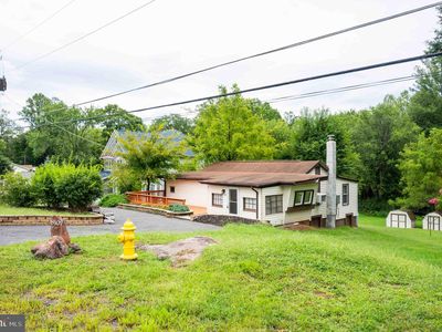 8107 Maplewood Dr