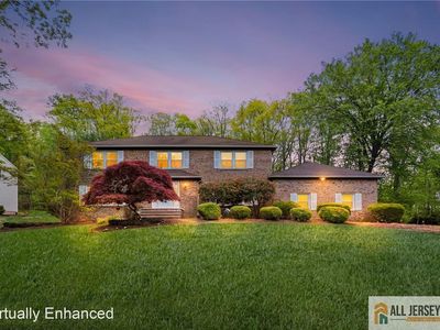 12 Woodgate Dr