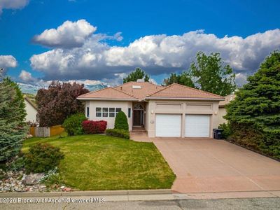 Property at 33 Ridge View Pl, Parachute, CO