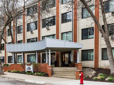 2700 W 44th St APT 413