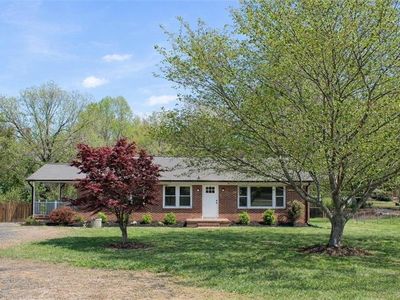 1907 Us Highway 29 Business Rd