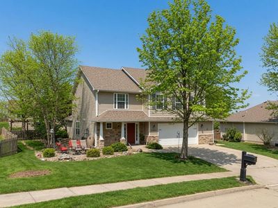 4807 Manhasset Dr