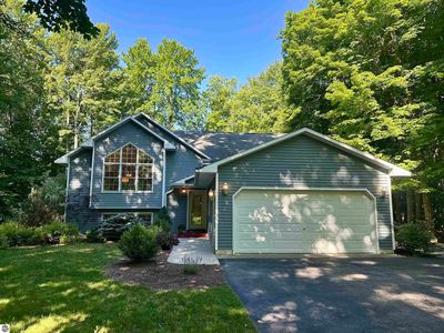 8500 Bent Pine Dr