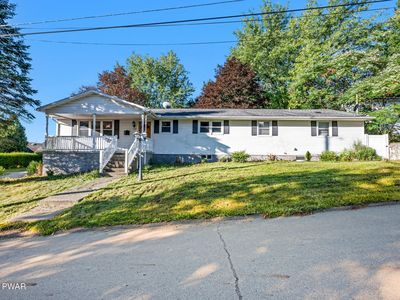 129 School St