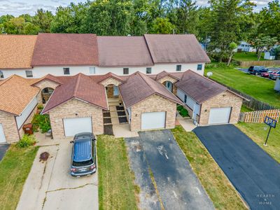Property at 303 Admiral Dr, Harvard, IL