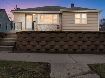 310 Hyde Park AVENUE