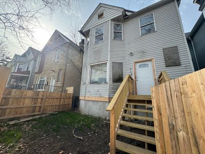 2459 E 74th St