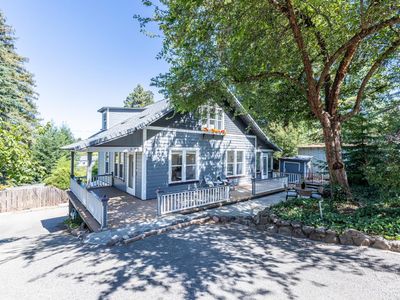 375 Linden Ave