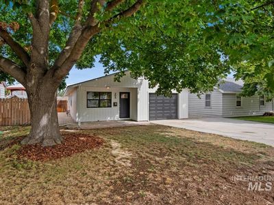 208 Young Ave