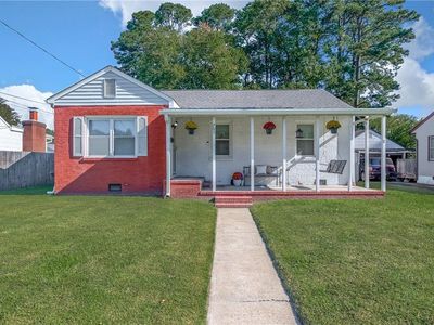705 Sedgefield Dr