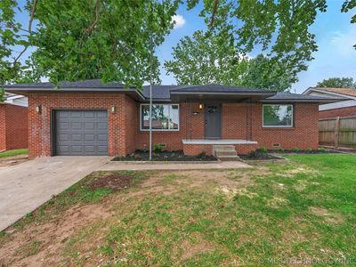 421 S 76th East Ave