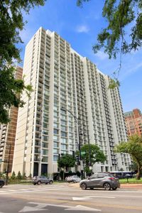 3200 N Lake Shore Dr APT 511