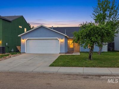 3511 Central Park St