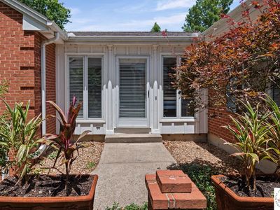 1014 E Palmer Pl