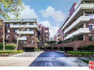 200 N Swall Dr UNIT 454