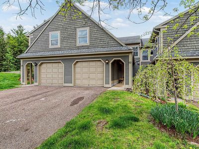 306 Redrock Drive