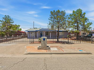 323 Valle Sereno Dr