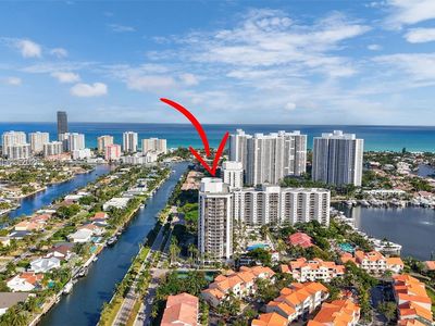 3598 Yacht Club Dr #Penthouse 2002