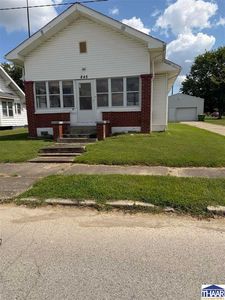 845 N Main St