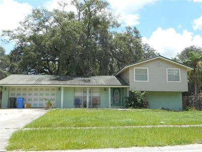 Property at 1203 Lake Valrico Ln, Valrico, FL