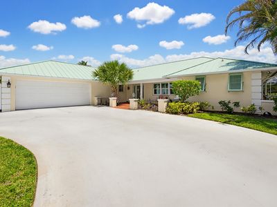 3491 SE Clubhouse Place