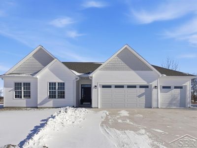 4521 E Crossroads Dr