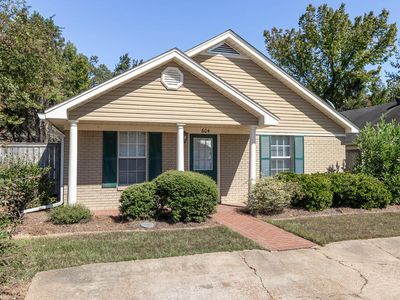604 Huntington Pl