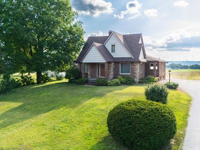 1105 Upper Spring Bay Rd
