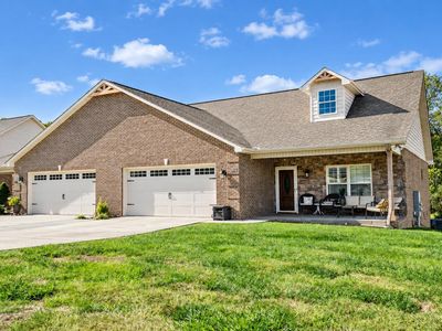 3021 Villas Creekside Dr