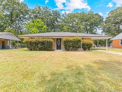 3255 Willow Lane Dr