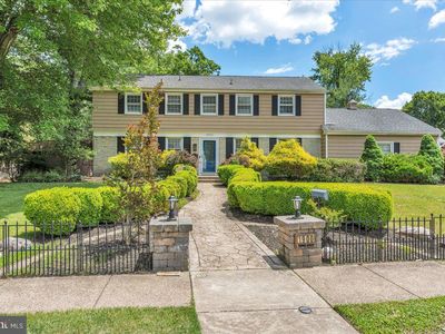 1900 Cardinal Lake Dr