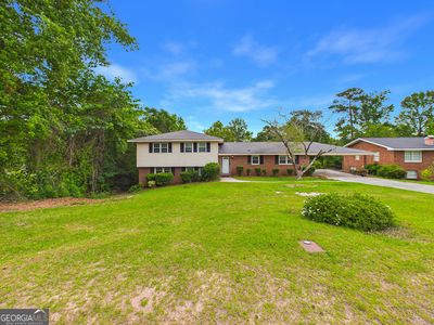 3851 Woodside Dr